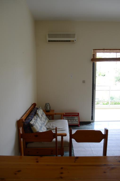 Kineta Apartments Esterno foto